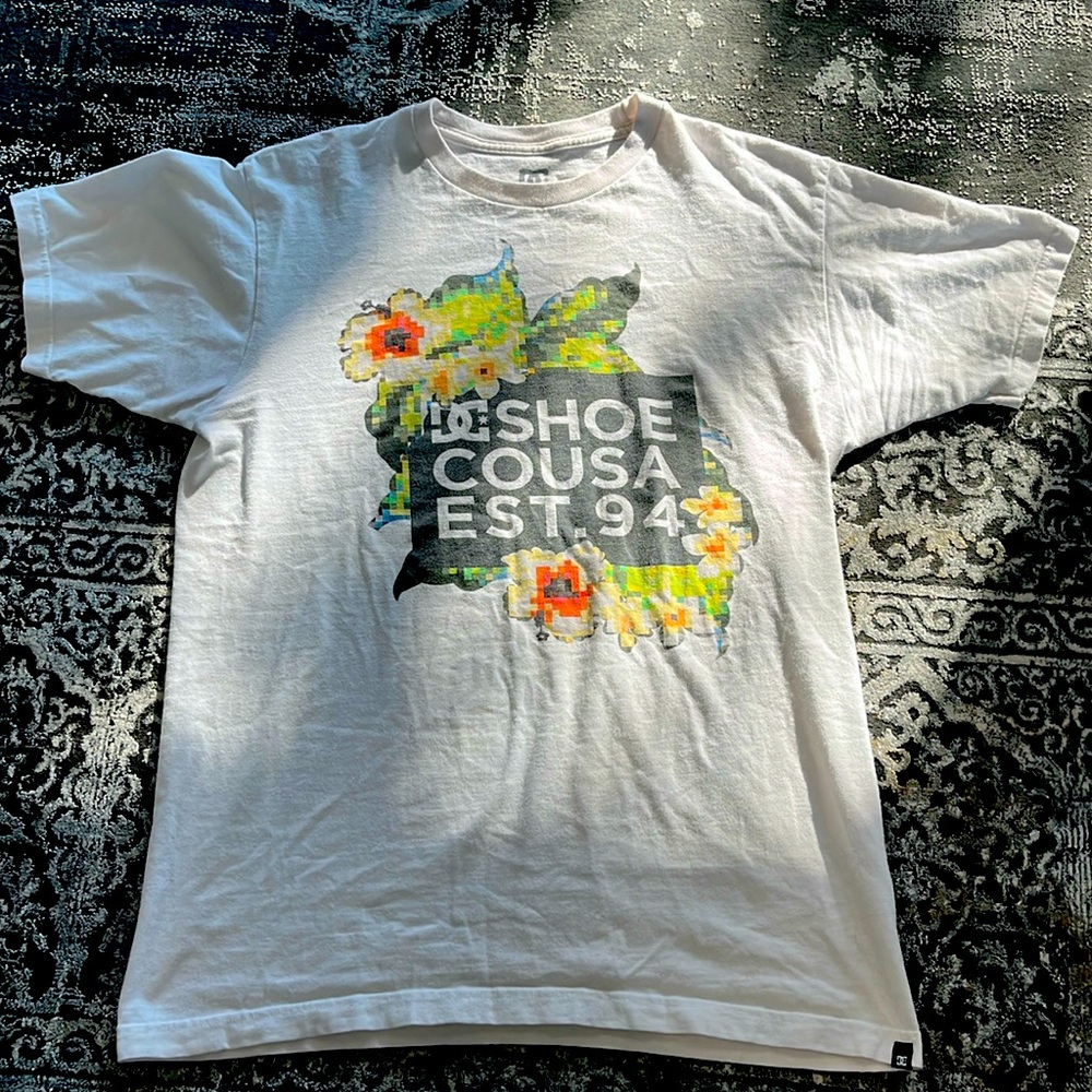 DC Shoe Co Men’s Medium Tshirt